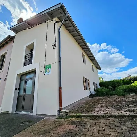 Maison, 2 Chambres, 2 Sdb, 2 Toilettes Дом отдыха Custines